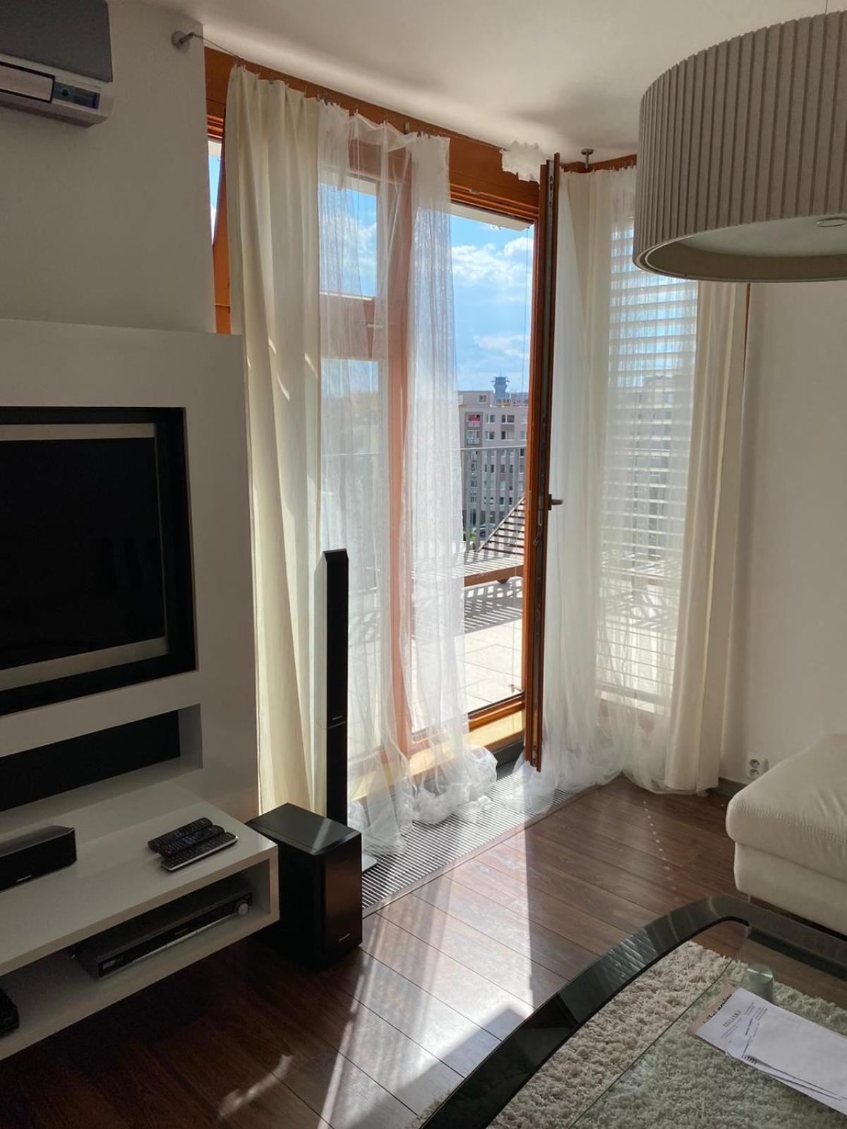 Rooftop Apartment With Pergola And Parking Praag Buitenkant foto