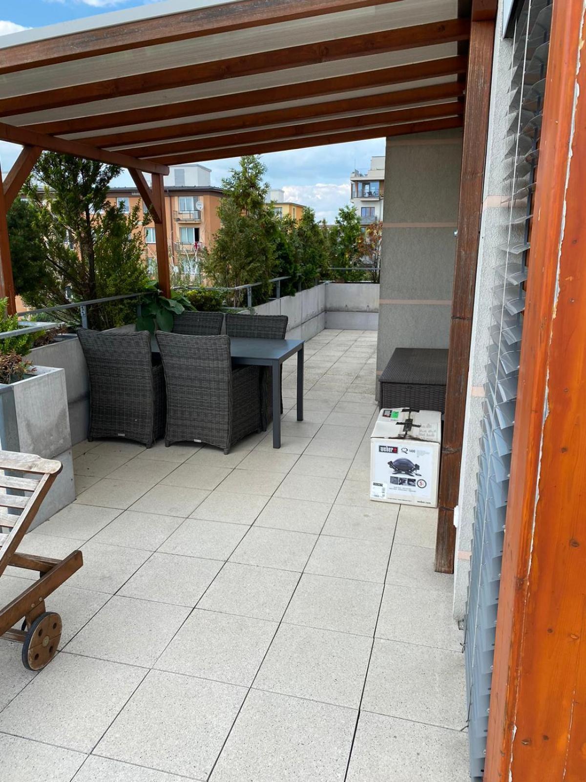 Rooftop Apartment With Pergola And Parking Praag Buitenkant foto